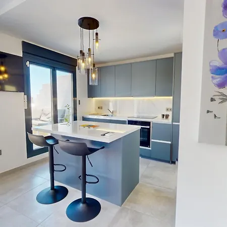 Daire Atico Puesta Sol En Denia Centro, Con Encanto Mediterraneo Y Vistas Abiertas By Family Homes Rentals